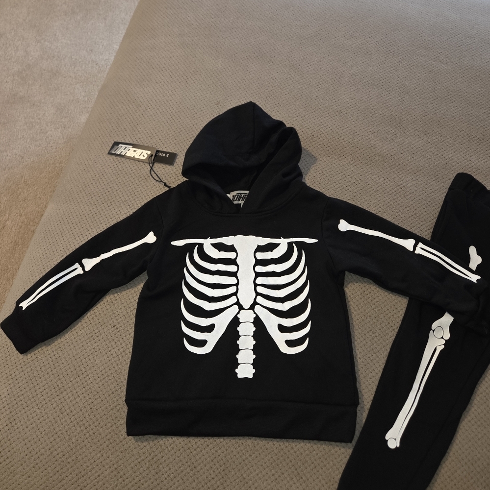 NEW 10Threads size 4 (3t) skelton Glow in The Dark 2pc Set fleece sweatshirt - Picture 4 of 15